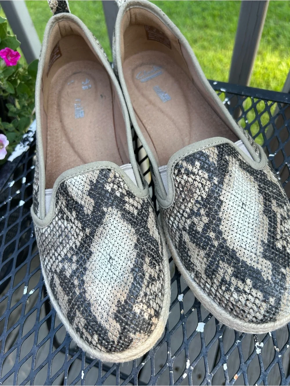 Clarks Collection Women’s Slip-On Snake Print Espadrille Sneakers Size 12M